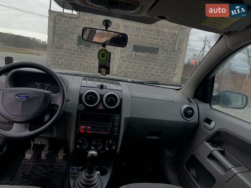 Хетчбек Ford Fusion 2003 в Береговому