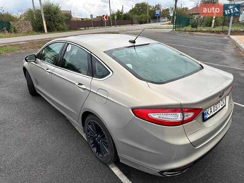 Седан Ford Fusion 2015 в Киеве