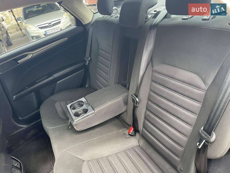 Седан Ford Fusion 2016 в Киеве