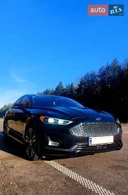 Седан Ford Fusion 2020 в 