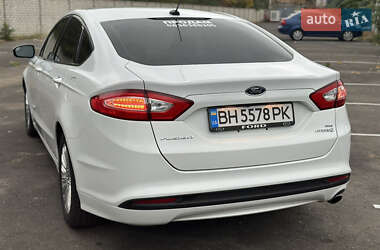 Седан Ford Fusion 2014 в Одесі