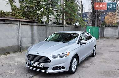 Седан Ford Fusion 2015 в Одесі