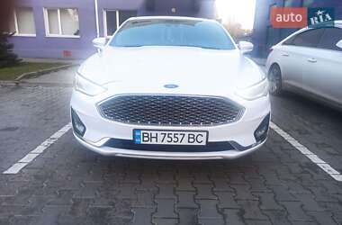 Седан Ford Fusion 2019 в Одессе