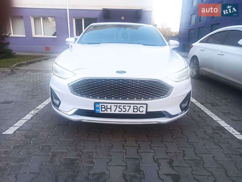 Седан Ford Fusion 2019 в Одессе