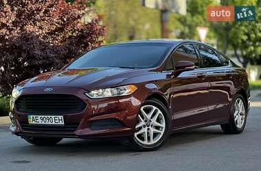 Седан Ford Fusion 2015 в Львові