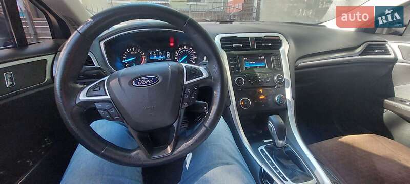 Седан Ford Fusion 2015 в Тернополе