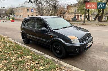 Хэтчбек Ford Fusion 2008 в 