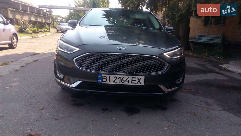Ford Fusion 2019