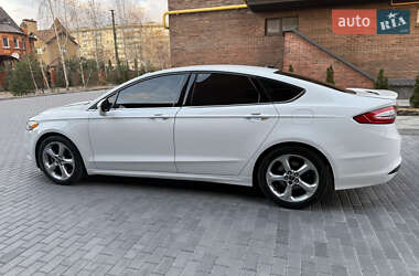 Седан Ford Fusion 2013 в Полтаві