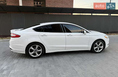 Седан Ford Fusion 2013 в Полтаві