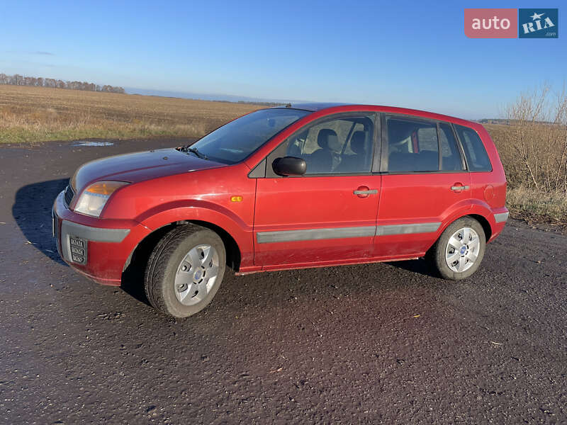 Хэтчбек Ford Fusion 2005 в Попельне