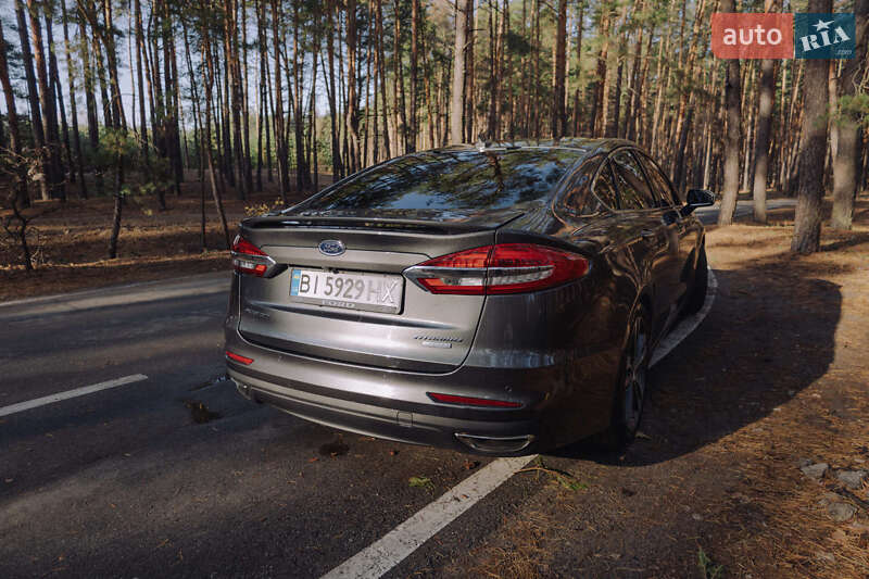Седан Ford Fusion 2019 в Полтаве