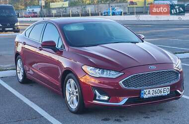 Седан Ford Fusion 2018 в Киеве