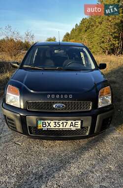 Хэтчбек Ford Fusion 2005 в Нетешине