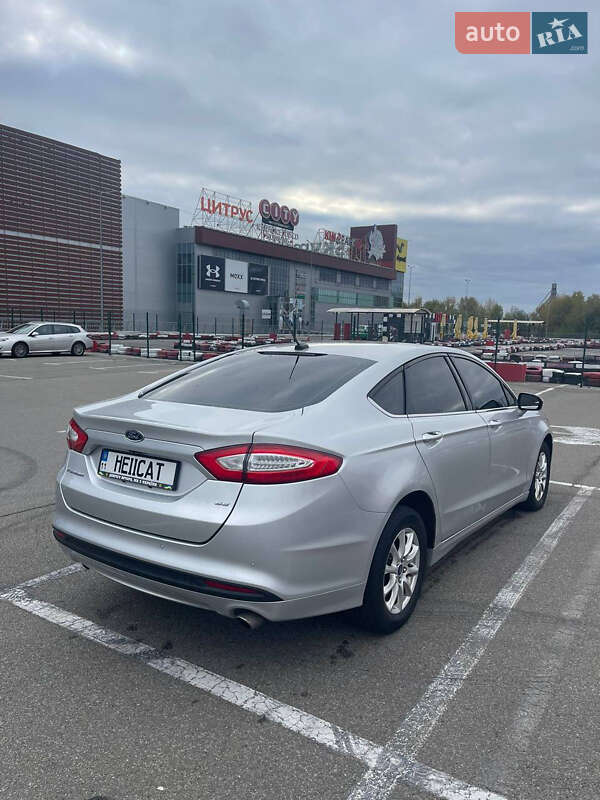 Седан Ford Fusion 2015 в Киеве