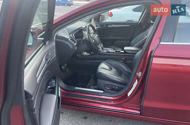 Седан Ford Fusion 2013 в 