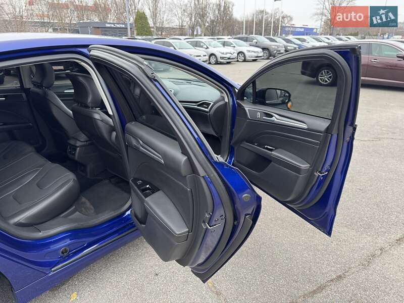 Седан Ford Fusion 2014 в Днепре