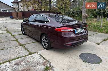 Седан Ford Fusion 2016 в Ізмаїлі