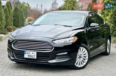 Седан Ford Fusion 2015 в Одесі