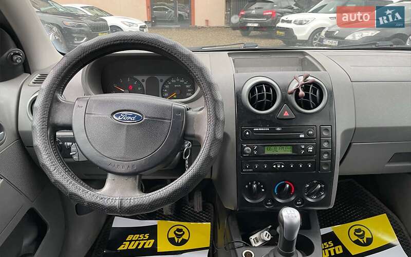 Хэтчбек Ford Fusion 2002 в Коломые