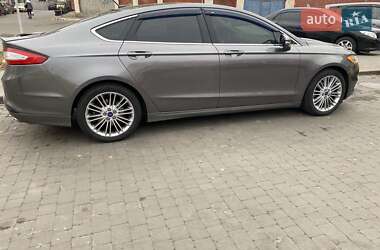 Седан Ford Fusion 2013 в Одесі