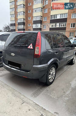 Хэтчбек Ford Fusion 2008 в Сумах