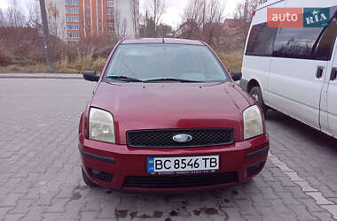 Хэтчбек Ford Fusion 2003 в 