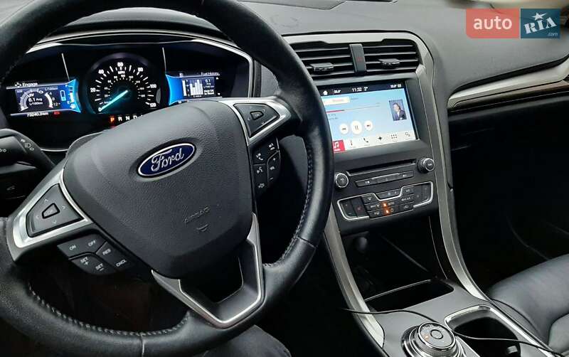 Седан Ford Fusion 2016 в Житомирі