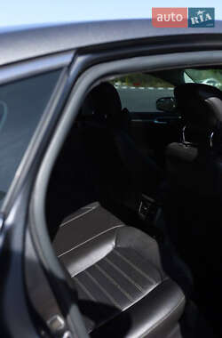 Седан Ford Fusion 2013 в 