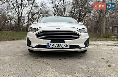Седан Ford Fusion 2018 в 