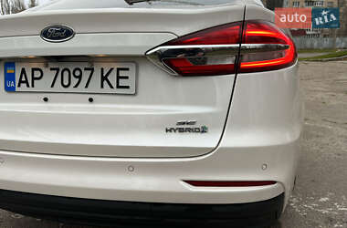 Седан Ford Fusion 2018 в 