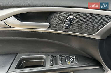 Седан Ford Fusion 2018 в 