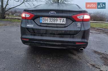 Седан Ford Fusion 2013 в 
