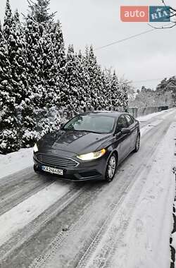 Седан Ford Fusion 2016 в Львові