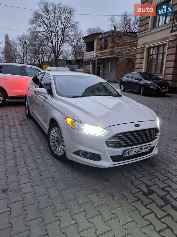 Ford Fusion 2015