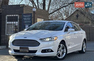 Седан Ford Fusion 2015 в Одесі