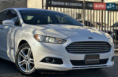 Седан Ford Fusion 2015 в Одесі