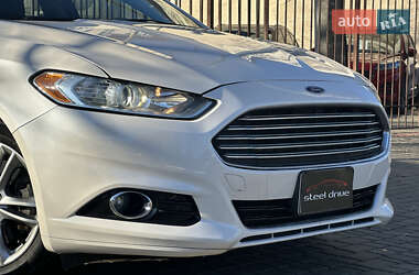 Седан Ford Fusion 2015 в Одесі