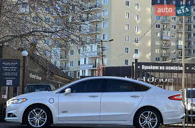 Седан Ford Fusion 2015 в Одесі