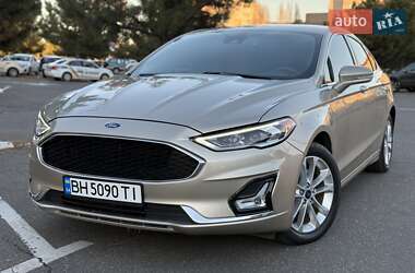 Седан Ford Fusion 2018 в Одесі