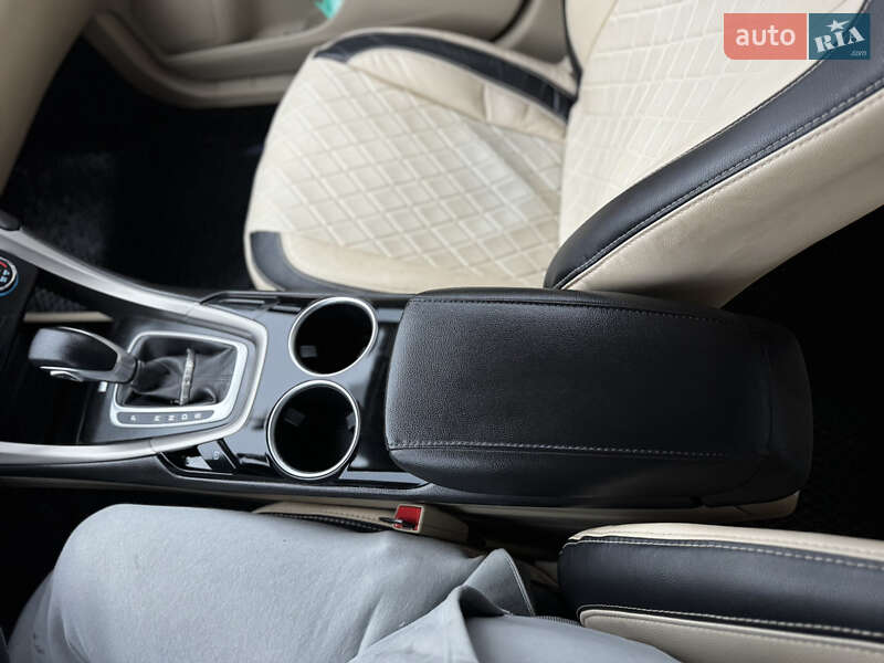 Седан Ford Fusion 2013 в Золочеве фото 18 Седан Ford Fusion 2013 в Золочеве