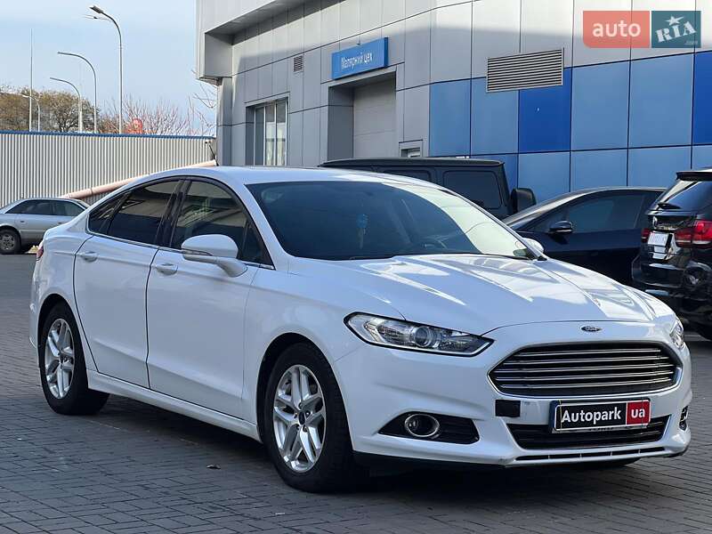 Седан Ford Fusion 2015 в Одесі