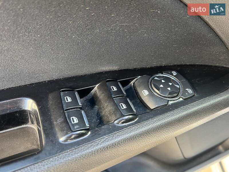 Седан Ford Fusion 2015 в Одесі