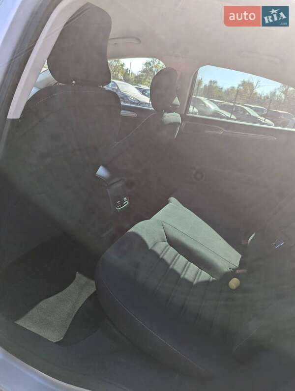 Седан Ford Fusion 2016 в Харкові