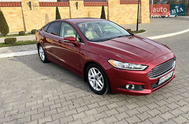 Седан Ford Fusion 2014 в Измаиле