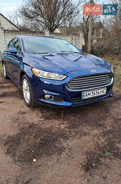 Седан Ford Fusion 2015 в Житомирі