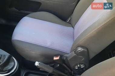 Хэтчбек Ford Fusion 2009 в 