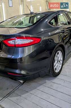 Седан Ford Fusion 2014 в Житомире