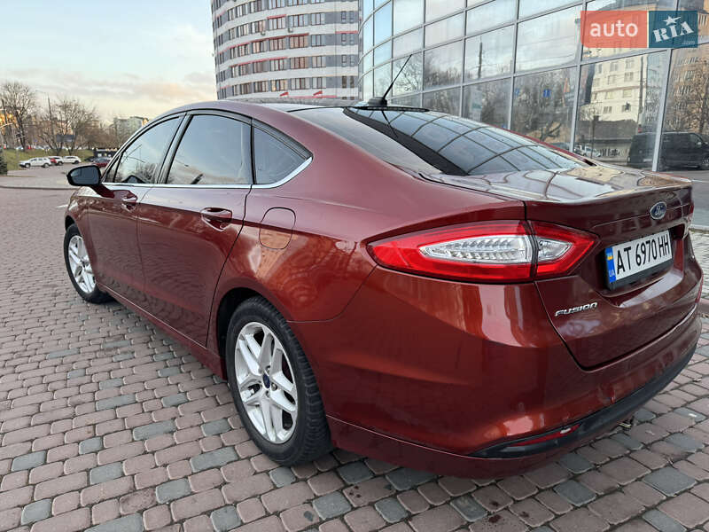 Седан Ford Fusion 2013 в Івано-Франківську