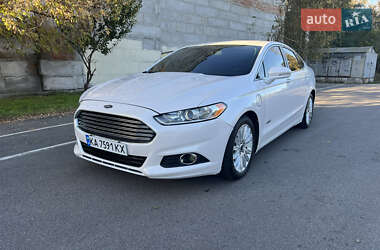 Седан Ford Fusion 2015 в Києві